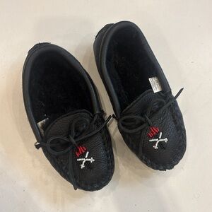 UNISEX Minnetonka x Opening Ceremony Beaded Torch Slipper Kids Moccasin
